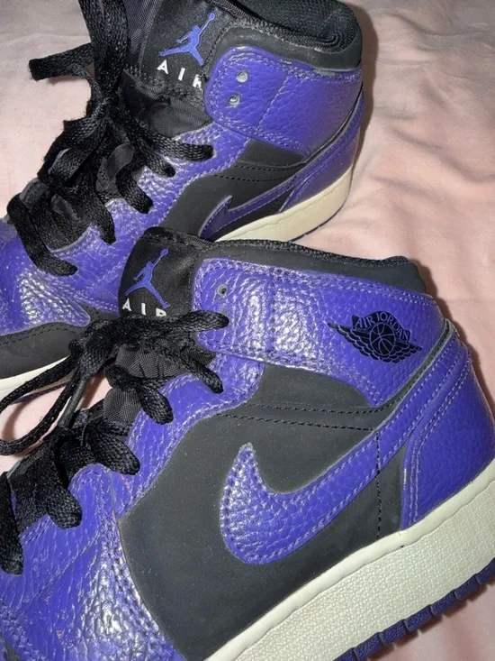 Nike Air Jordan 1 Mid Black Dark Concord Purple Sneakers Shoes 7Y Men’s 7 - Picture 5 of 12